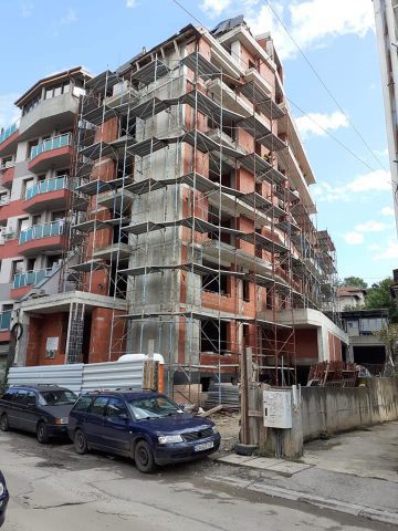 Преди изграждането на покрив с битумни керемиди в Гео Милев, гр. София